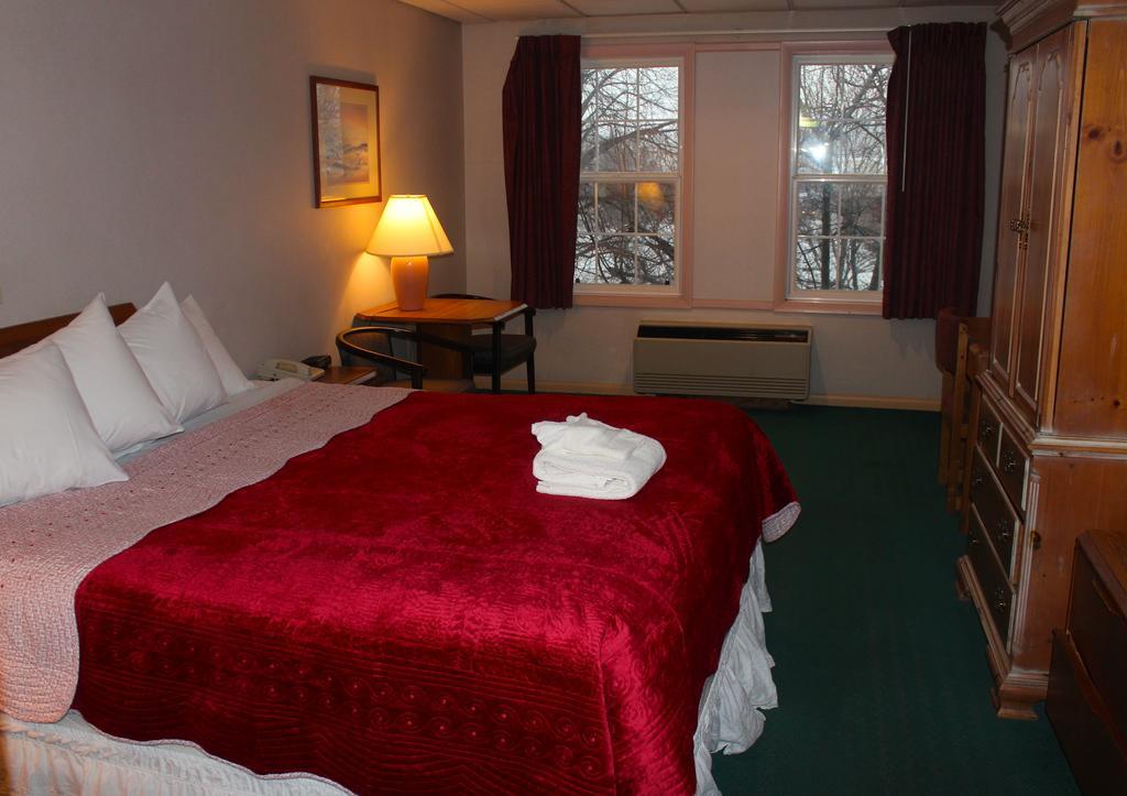Anchorage Inn Burlington Exterior foto
